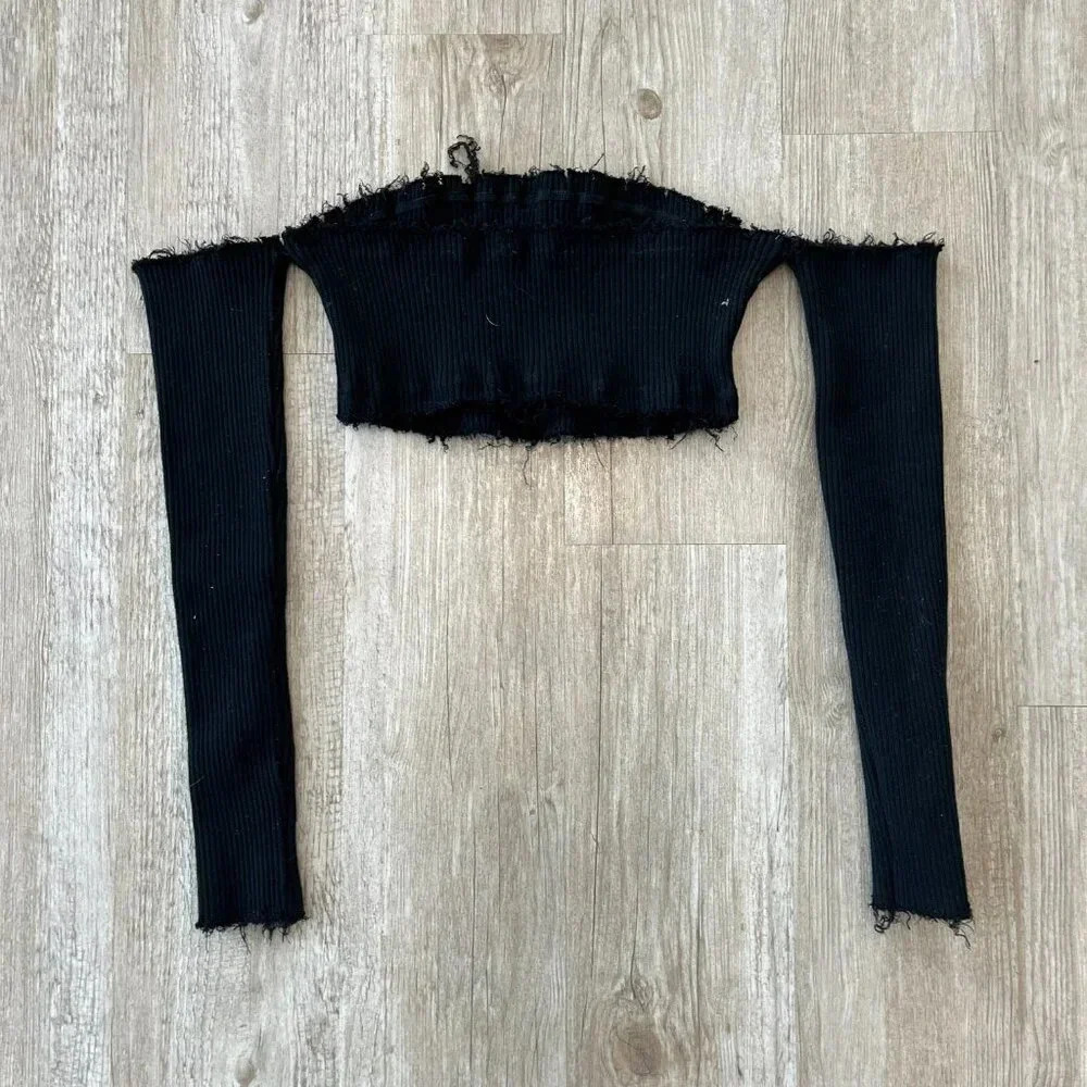 Womens Forever 21 Black Cropped  Long Sleeve Top - L - Picture 3 of 5